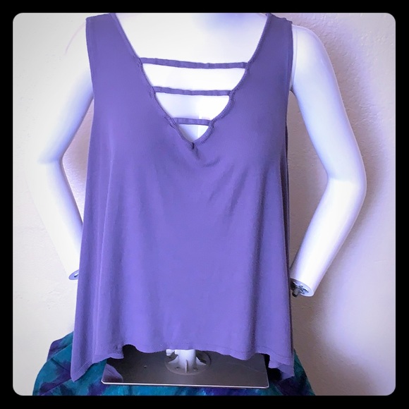 Mudd Tops - 🌸4/20$ V Neck Tank Top